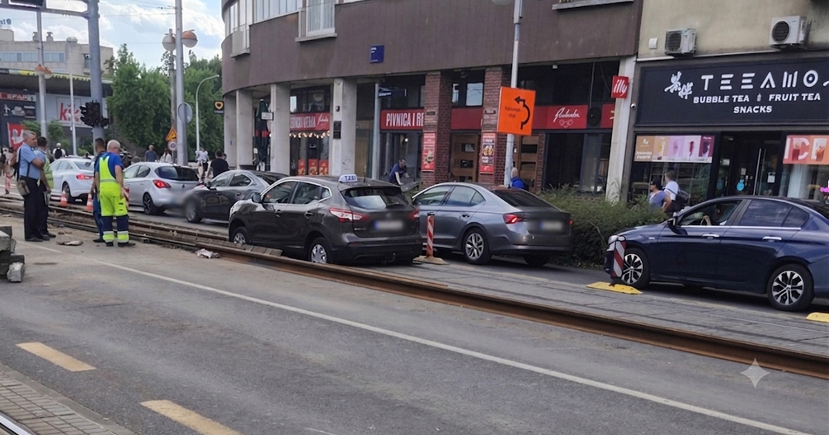 Taksi upao u tramvajske tračnice na jednom od najprometnijih raskrižja u Zagrebu