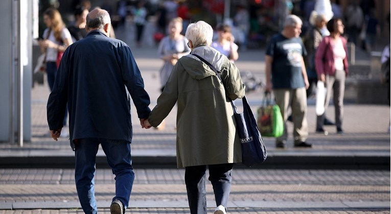 Umirovljenici zajedno: Zamrzavanje cijena neće riješiti problem malih mirovina