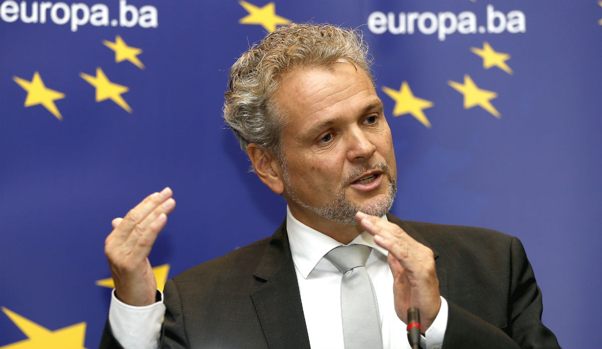 Šef Delegacije EU-a u BiH: Ljudska prava migranata moraju se poštovati