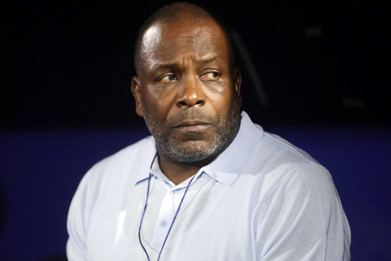 Mogao je odvesti reprezentaciju na njihovo prvo SP. Dao je otkaz