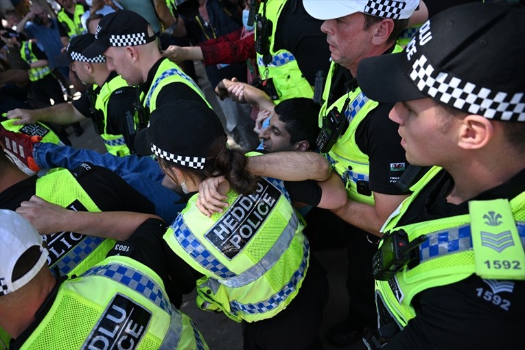 Kaos u Londonu: Stotine privedenih zbog podrške zabranjenoj palestinskoj grupi