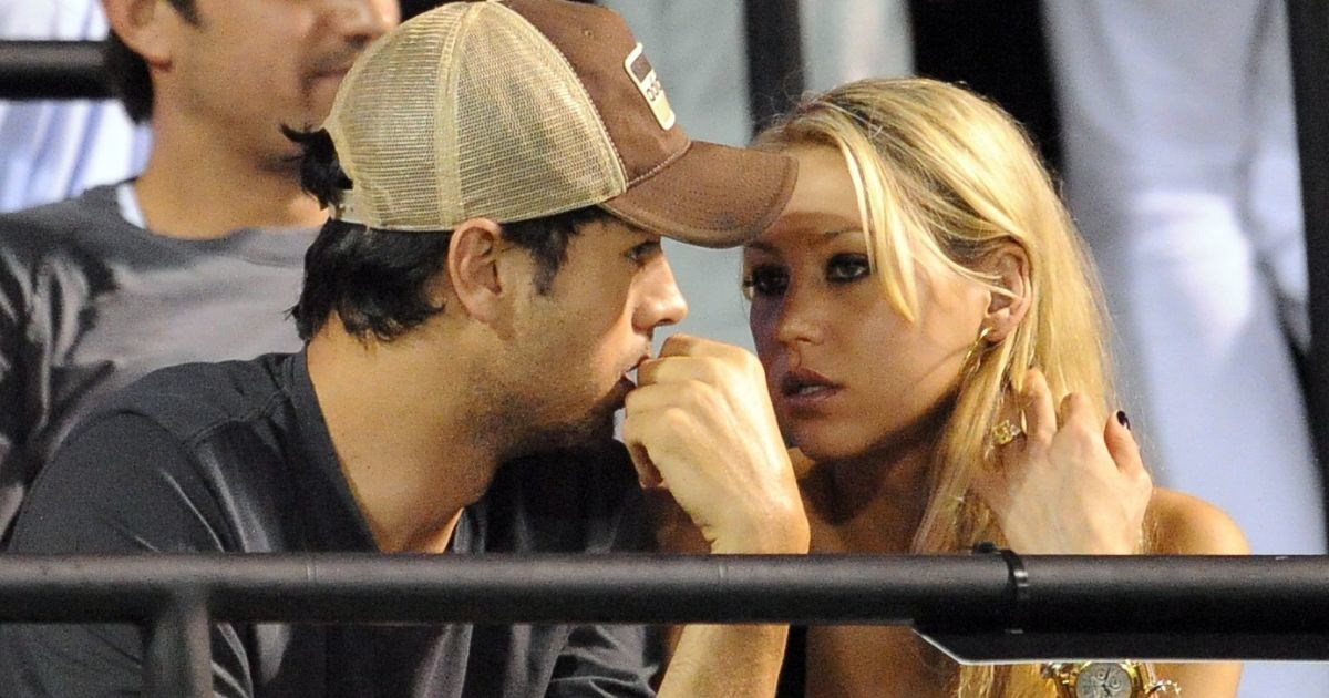 Trudna Anna Kournikova podijelila rijetku fotografiju sa svojih troje djece