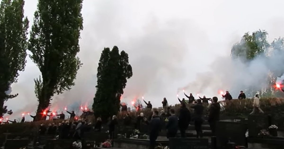Deda Franjo bio je ikona Bad Blue Boysa. Danas su ga ispratili uz pjesmu i baklje