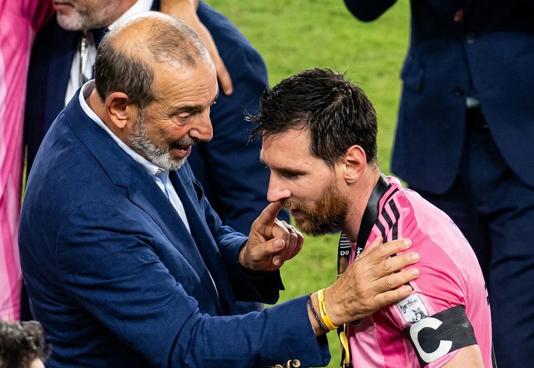 Pogledajte sukob Messija i prvog čovjeka MLS-a. Mahali si prstima ispred nosova