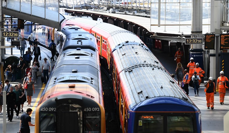Velika Britanija ponovo nacionalizira željeznicu na sjeveru Engleske