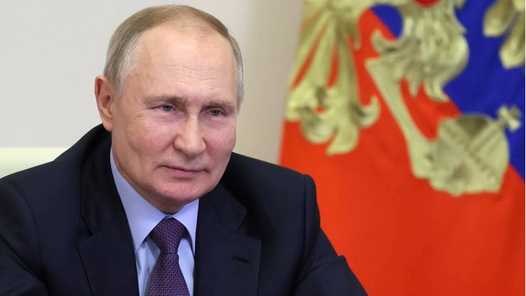 Putin potpisao novi zakon o prosvjedima. Ne smiju se održavati kod crkava, škola…