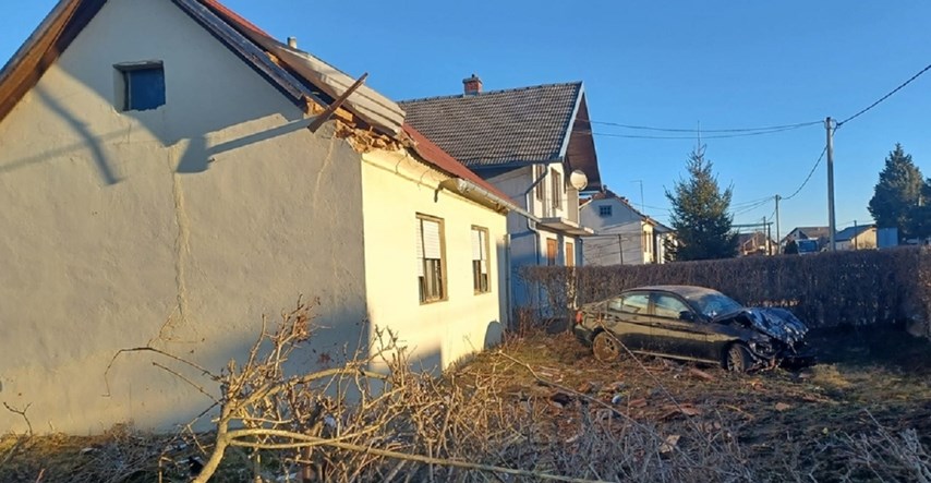 VIDEO U Međimurju se pijan BMW-om zabio u krov kuće