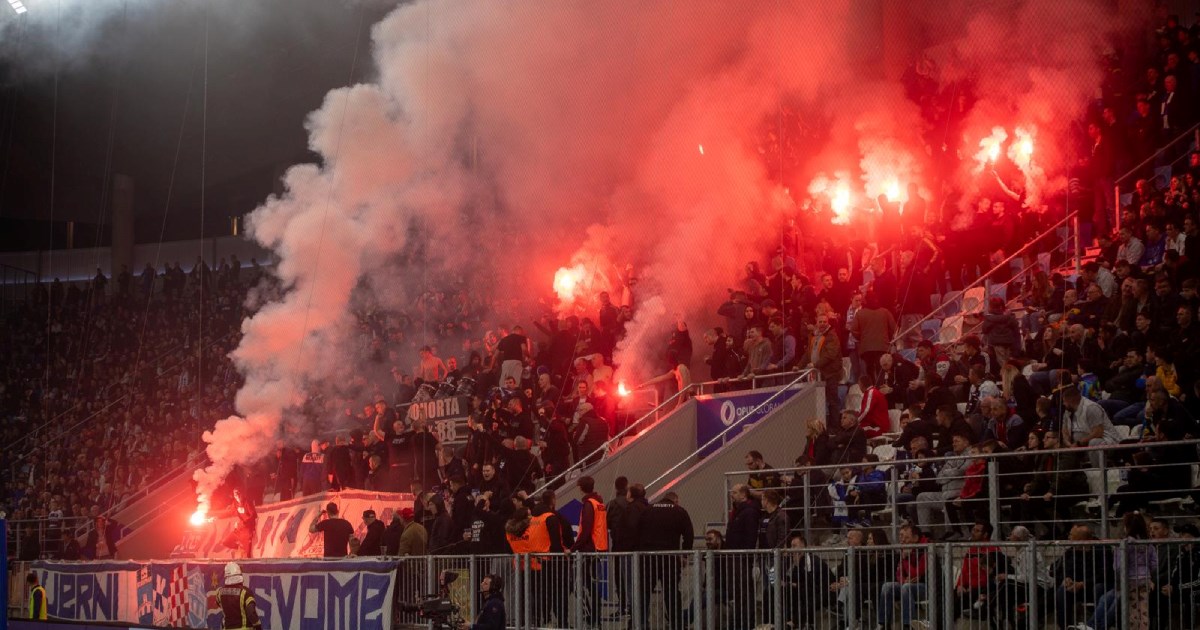 Kohorta u znak prosvjeda zbog loših rezultata napustila tribinu prije kraja utakmice