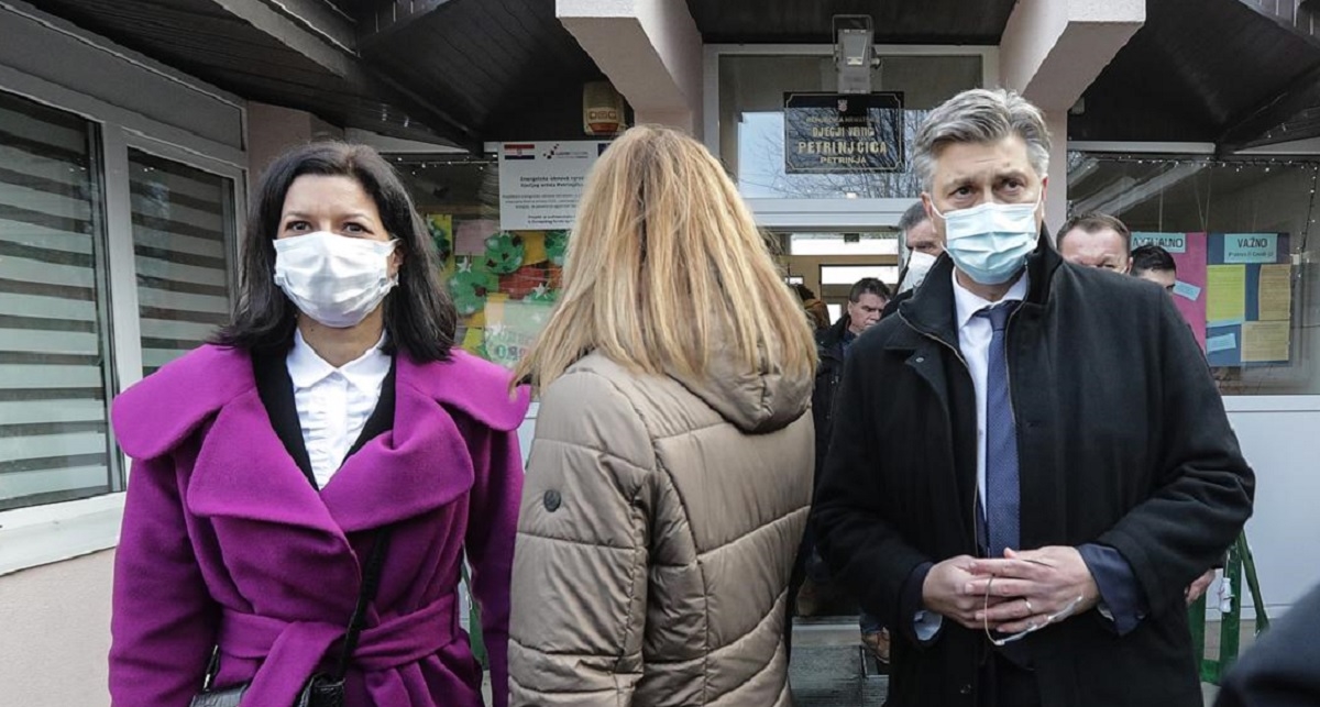 Gradonačelnica Petrinje (HDZ): Ne bih govorila tko je kriv. Obnova će krenuti