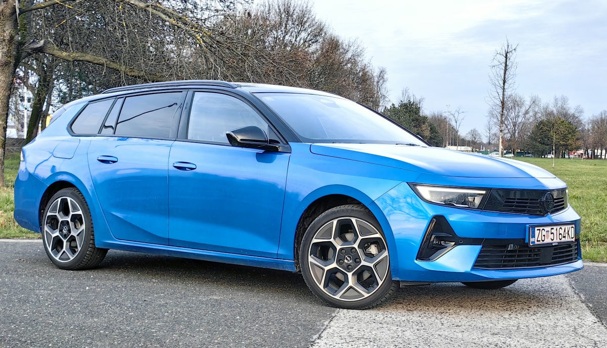 Opel Astra Sports Tourer kao hibrid je zanimljiva opcija. Akcijska cijena je adut