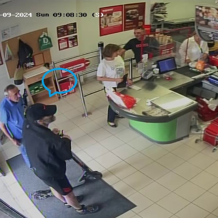 FOTO Policija traži ovog muškarca zbog napada u splitskom dućanu