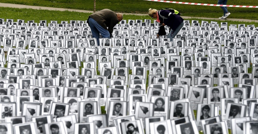 U Prijedoru "Dan bijelih traka", spomen na ubijene i prognane Hrvate i Bošnjake