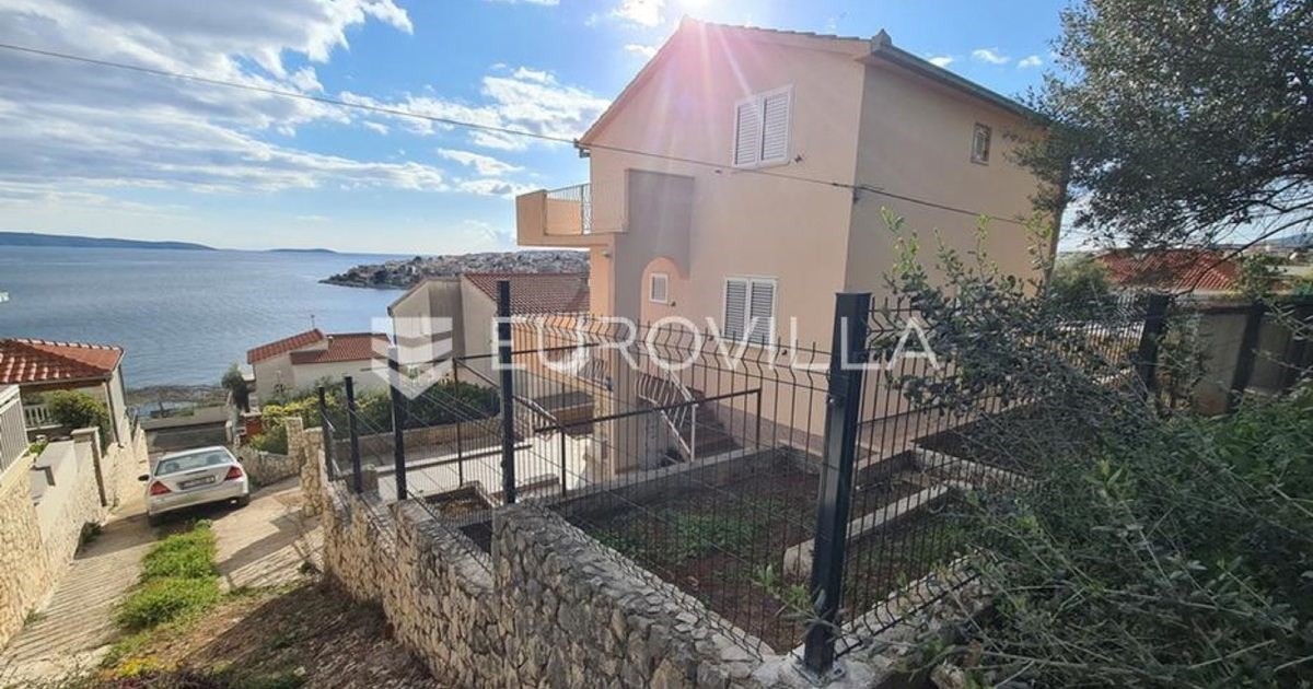 Top oglasi za nekretnine: Kamena kuća s tri apartmana i pogledom na more na Čiovu