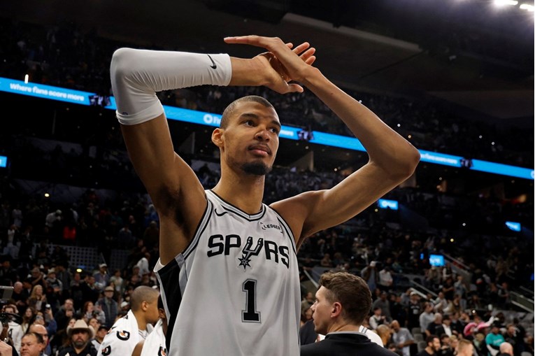 Wembanyama odigrao čudesnu utakmicu protiv Lakersa