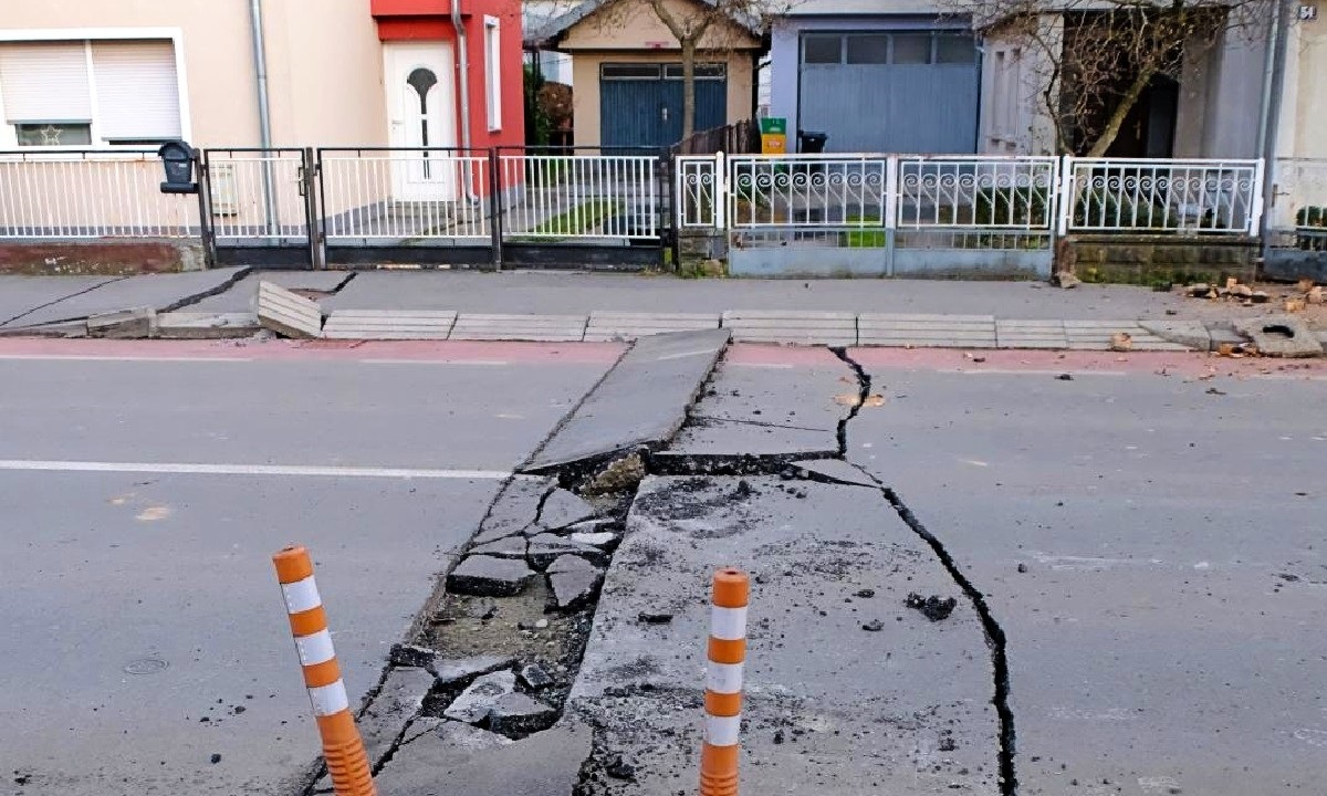 I dalje su zatvorene mnoge ceste oko Petrinje i Siska