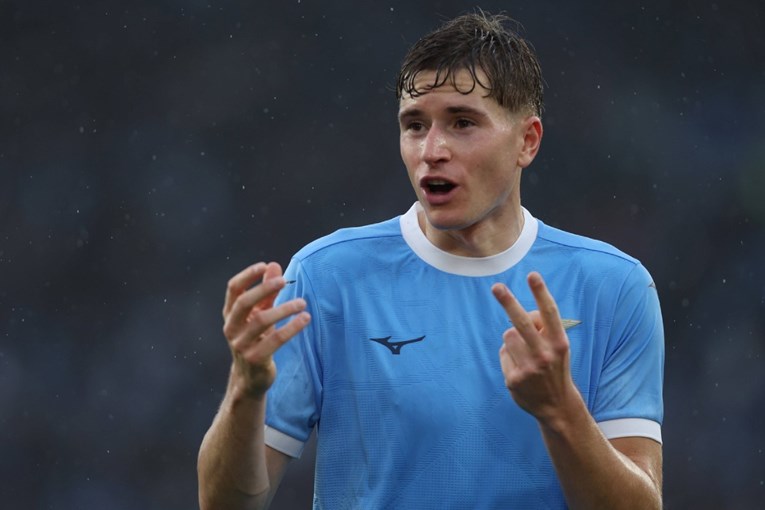 Što se događa između Tome Bašića i Lazija?