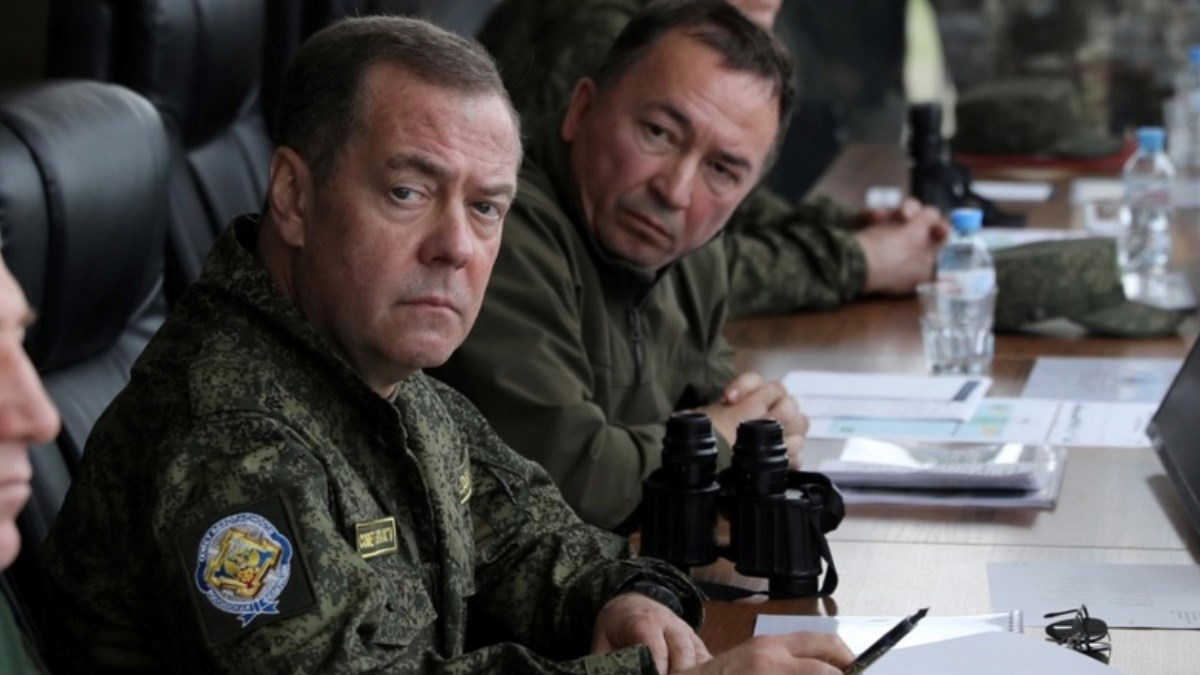 Medvedev: Najvažnije je da je odgovornost sada prebačena na EU i Kijev