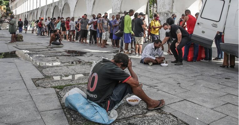 Rekordan broj umrlih u Brazilu u travnju, samo jučer umrlo više od 3000 ljudi
