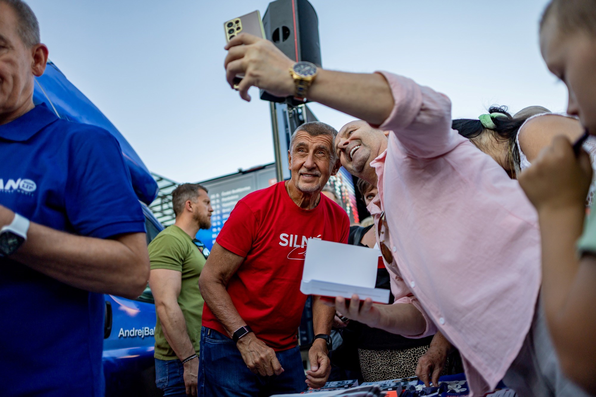 Češka uskoro bira hoće li pripadati Zapadu ili Istoku