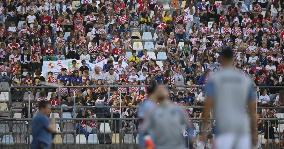 Guardian napao UEFA-u i Hrvatsku: Rasizam i djeca, dobra kombinacija?