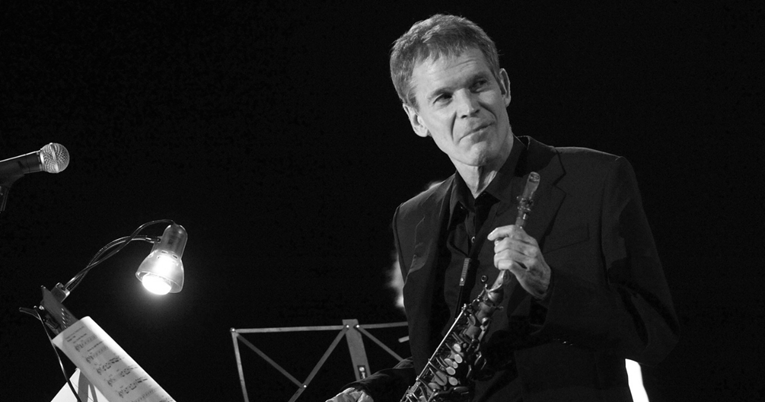 Preminuo saksofonist David Sanborn. Radio je s Bowiejem i Rolling Stonesima