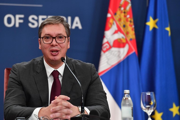 Vučić odgovorio Milanoviću: "Ne idem na more u Hrvatsku niti planiram ići"