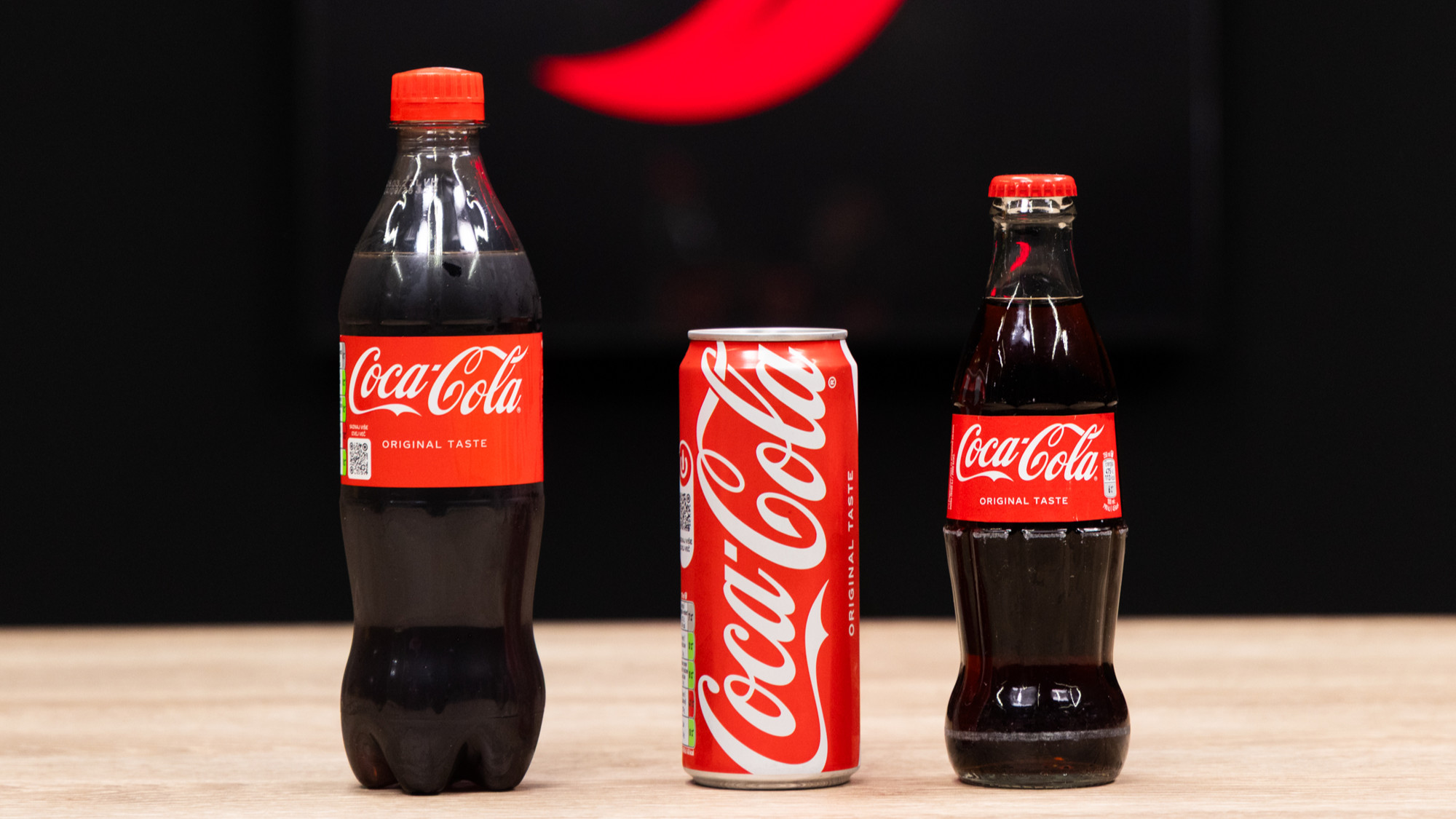 Tri Coca-Cole, tri različite ambalaže: Jedna čini ogromnu razliku u okusu