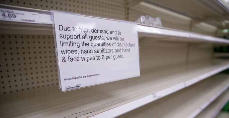 Kupio nevjerojatnu količinu dezinficijensa i maramica, sada ih nema gdje prodati