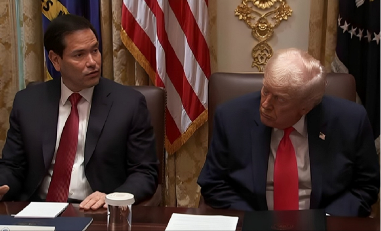 VIDEO Trump zadrijemao na sastanku kabineta nakon što se hvalio oštrinom