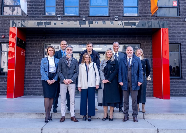 Visoki dužnosnici Europske komisije posjetili Algebra Bernays