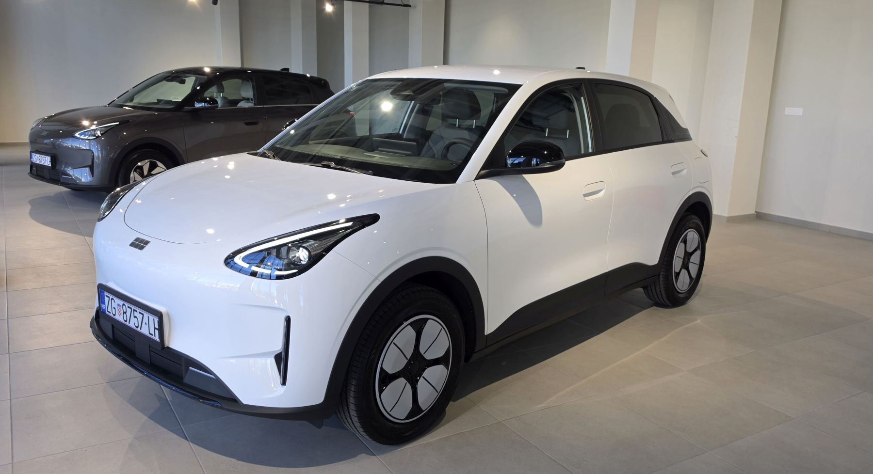 Novi Geely E2 stigao na hrvatsko tržište: jedini u segmentu sa stražnjim pogonom