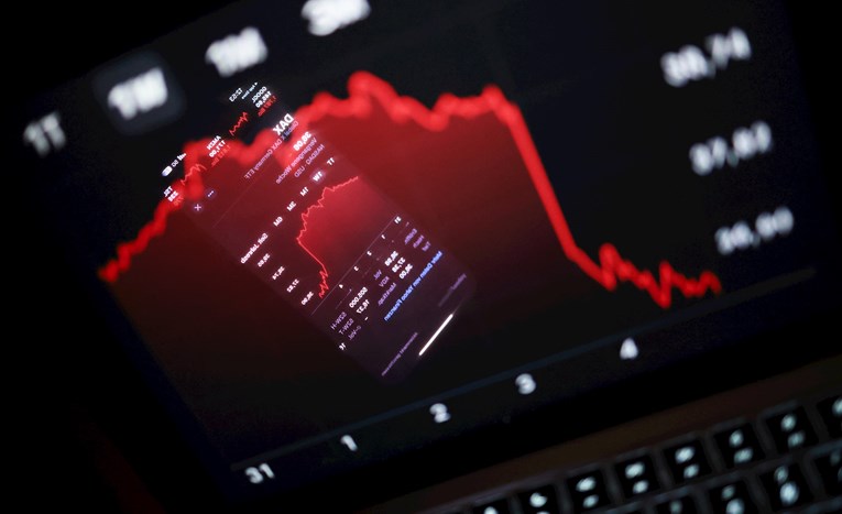 Europske burze pale nakon Trumpove prijetnje carinama EU od 50 posto