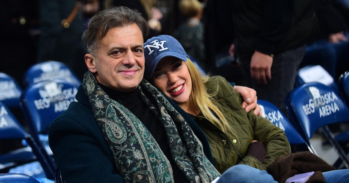 Sergej Trifunović se posvađao sa zaštitarima u trgovini pa priveden skupa sa suprugom