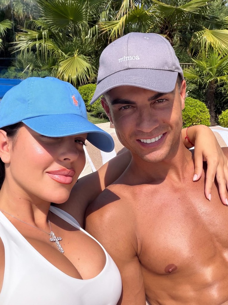 Georgina objavila fotografije s Ronaldom, njihovo prstenje privuklo pažnju