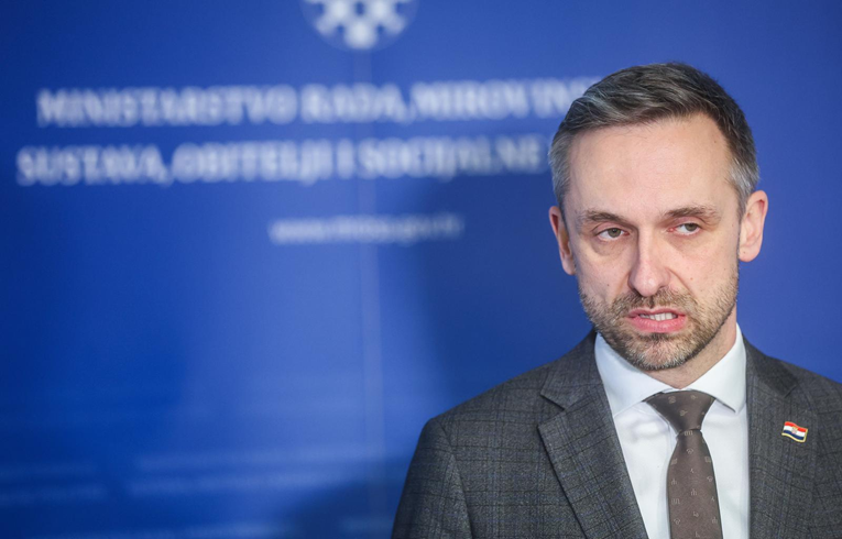 Sindikati javnih službi odbili ponudu vlade. Ministar: Onda ćemo mi odlučiti za njih