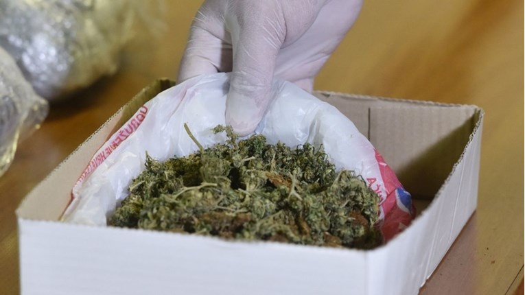 U prostorijama vukovarske udruge navijača pronađena marihuana