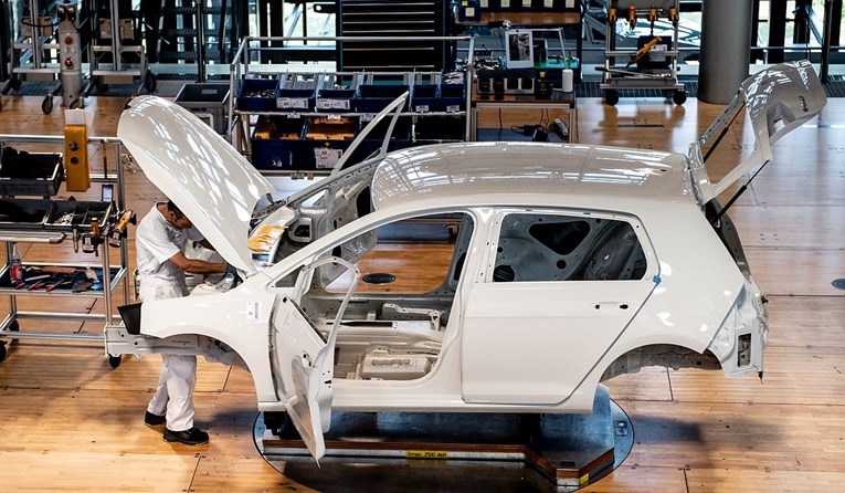 Volkswagen ulaže milijardu eura u tvornicu u Slovačkoj, zaposlit će 2000 ljudi