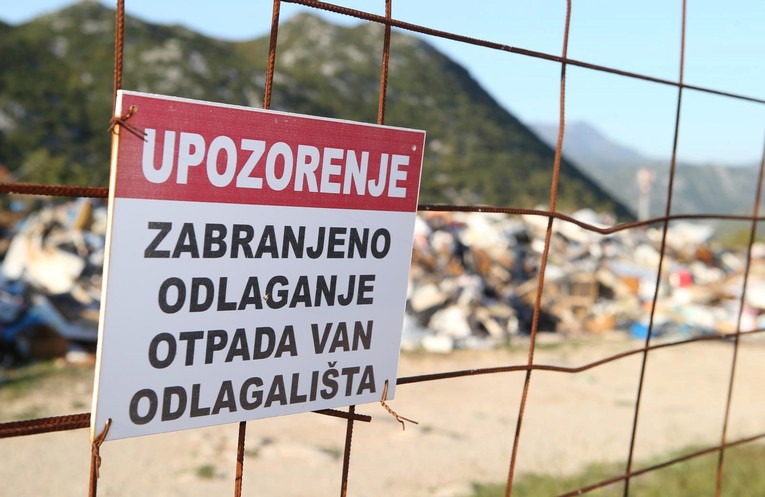 Zašto Slovenija kontrolira otpad još u prometu, a Hrvatska tek na odlagalištima?