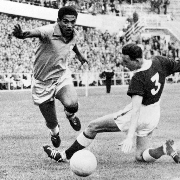 Nevinost je izgubio s kozom. Bio je deformiran, mentalno zaostao i bolji od Pelea