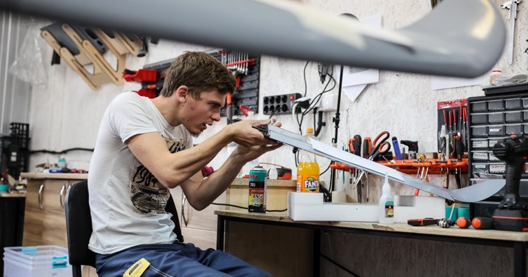 Francuske automobilske i obrambene tvrtke proizvodit će dronove u Ukrajini