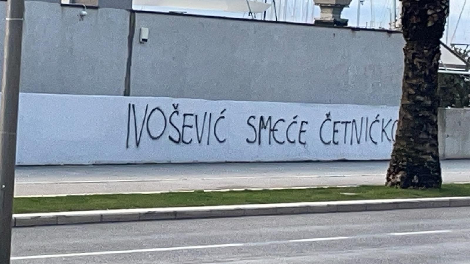 Osvanuli grafiti u Splitu: "Puljak i žena uništili mnoge", "Ivošević smeće četničko"