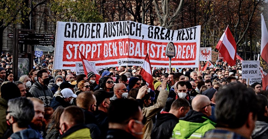 Masovni prosvjed protiv mjera u Beču: Prosvjednici prolaznike i novinare gađali ledom