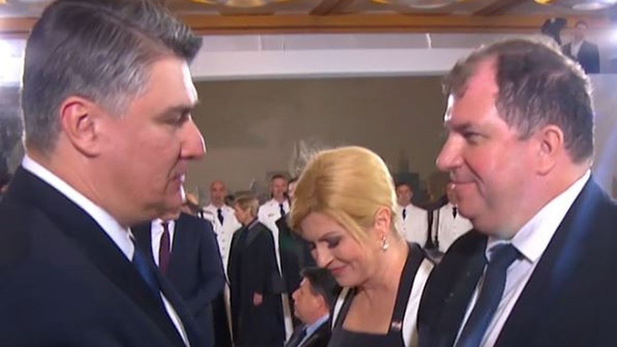 Kolinda razriješena, pogledajte Jakovljevu facu dok je čestitao Milanoviću