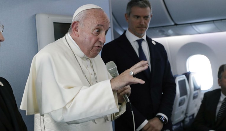 Papa objavio korupcijski skandal unutar Vatikana, milodarima kupovali nekretnine