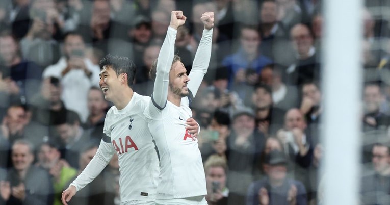 Neporaženi Tottenham ponovno pobijedio i vratio se na vrh Premier lige
