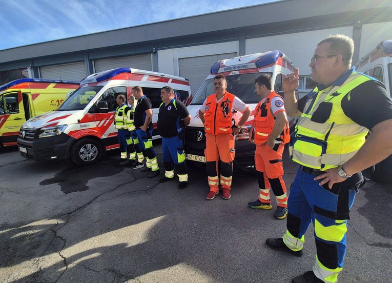 Varaždinska županija hitnjacima nabavila 5 novih vozila, odjeću i opremu