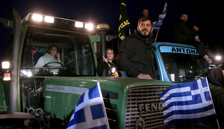 Prosvjed tisuća poljoprivrednika u Grčkoj. Došli traktorima na trg u Ateni