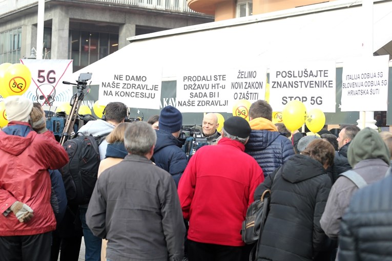 U Zagrebu, Rijeci i Karlovcu prosvjed protiv 5G mreže, pogledajte poruke
