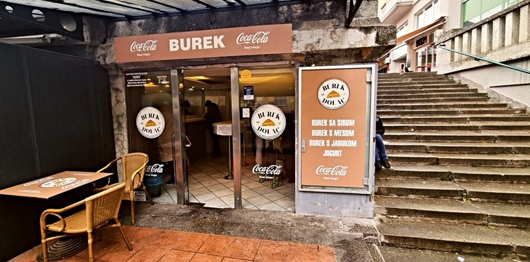 Cijene u kultnom lokalu u centru Zagreba: Burek sir ili meso 2.25, jabuka 1.60 eura