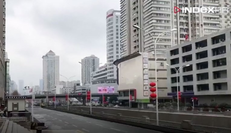 VIDEO Ulice grada iz kojeg se proširio koronavirus su prazne